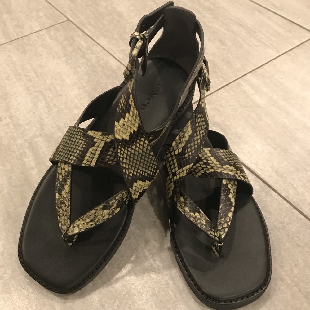 Vince Sandals NWT